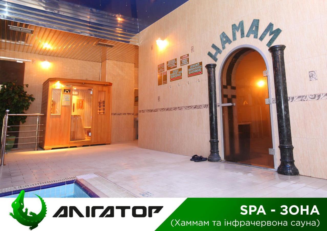 Hotel Aquapark Alligator Ternópil Exterior foto